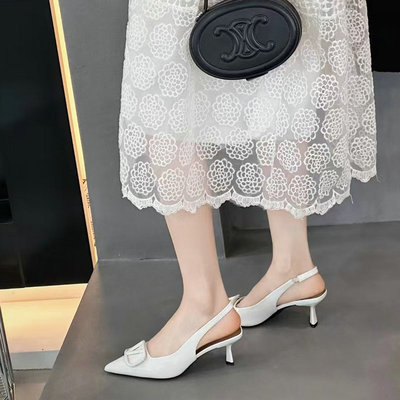 后空V扣包头凉鞋细带单鞋女