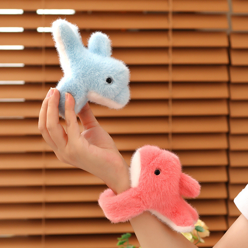 欧貂毛海豚钥匙扣挂件玩偶毛绒玩具小海豚啪啪圈公仔手环表演道具