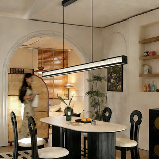 现代简约长条餐厅吊灯一字型餐桌灯吧台手扫智能护眼灯具 2026新款