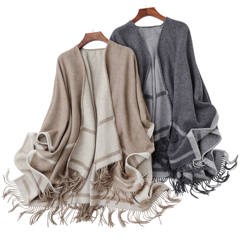 女士纯羊毛U型斗篷外套大披肩
