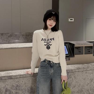 白色毛衣女外穿秋冬圆领羊毛衫