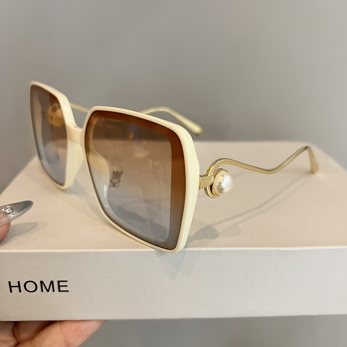 LAOPING 2025新款高级感珍珠镶嵌小香风墨镜ins风欧美女士太阳镜