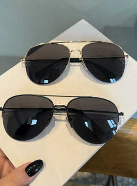 大框开车黑色蛤蟆镜高级感