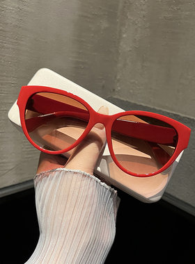 LP眼镜红色爱心太阳镜女网红大框显瘦夏季街拍度假凹造型遮阳墨镜