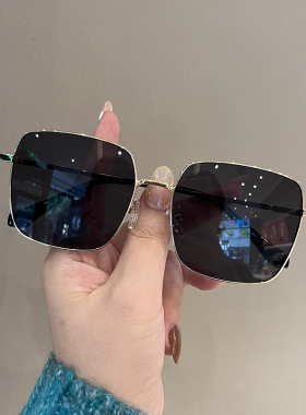 黑色眼镜金属方形大框网红墨镜