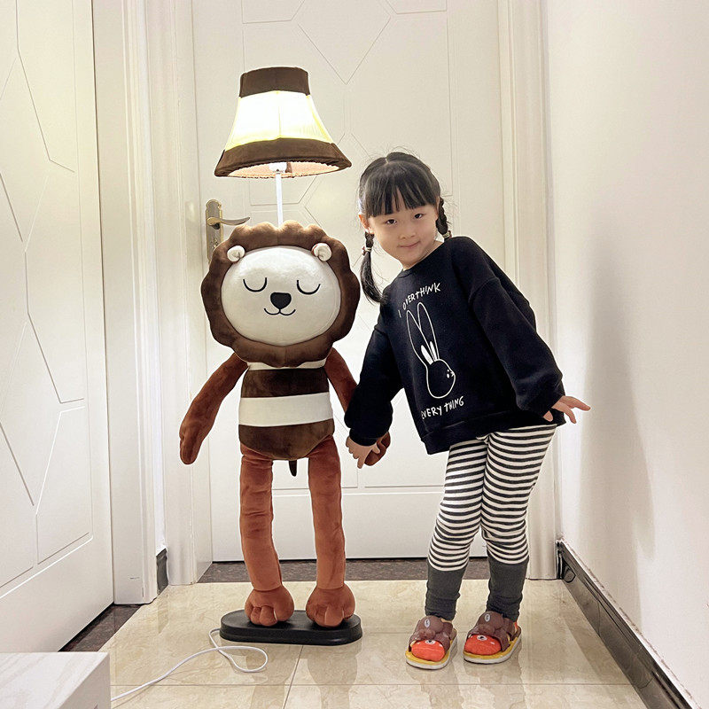 落地灯台灯床头落地灯儿童婴儿遥控调光落地护眼卡通玩偶公仔礼物