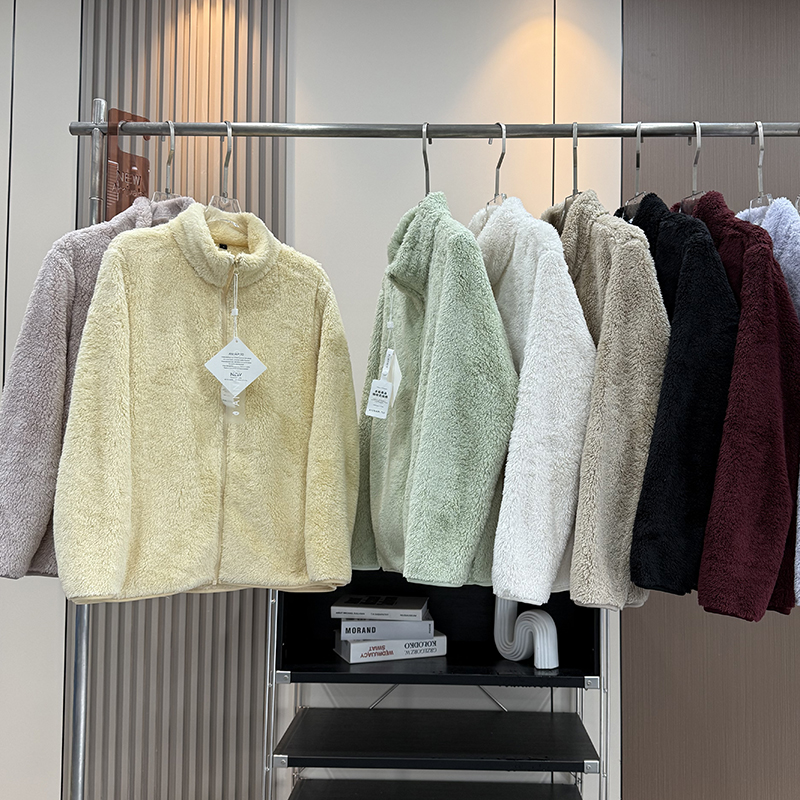 聚热锁温！情侣款秋冬软糯抗静电防风保暖摇粒绒长绒立领毛毛外套