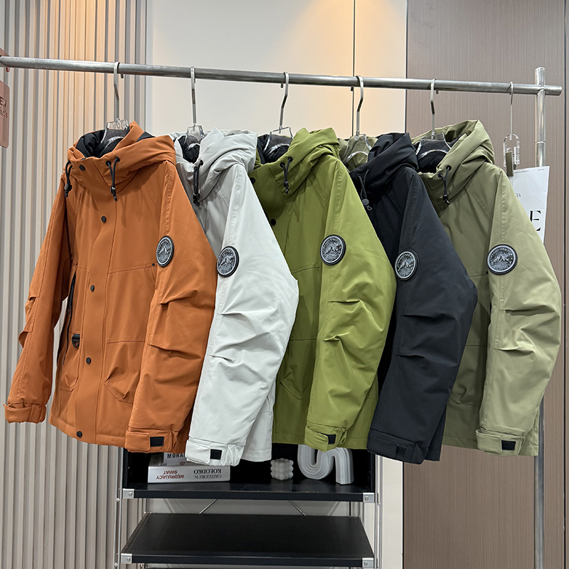 户外山系！男女款防风防水御寒保暖连帽登山服冲锋衣羽绒服滑雪服