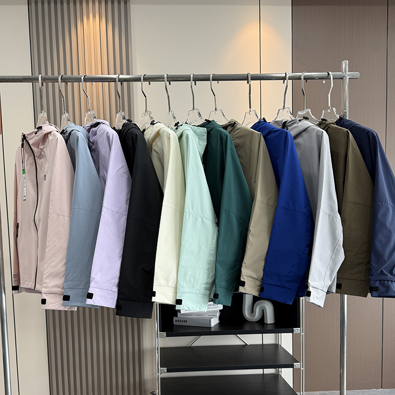 大厂订单！情侣款防风防泼水山系户外连帽登山服软壳冲锋衣夹克秋