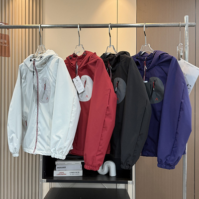 大厂订单！情侣春季户外山系防泼水连帽机能风软壳冲锋衣夹克外套