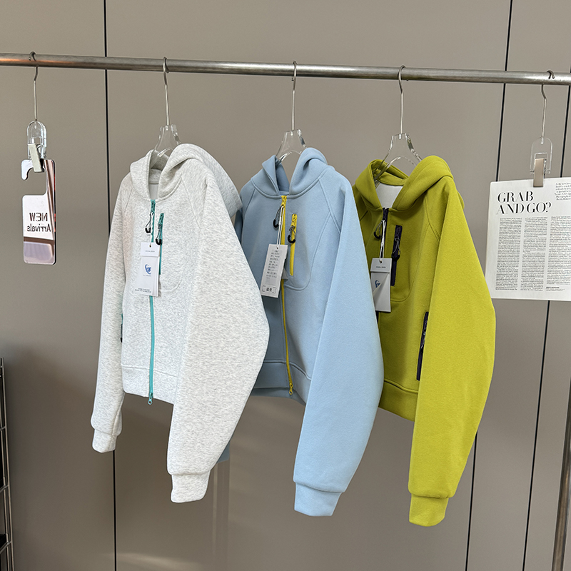 撞色拉链连帽空气层卫衣外套女春