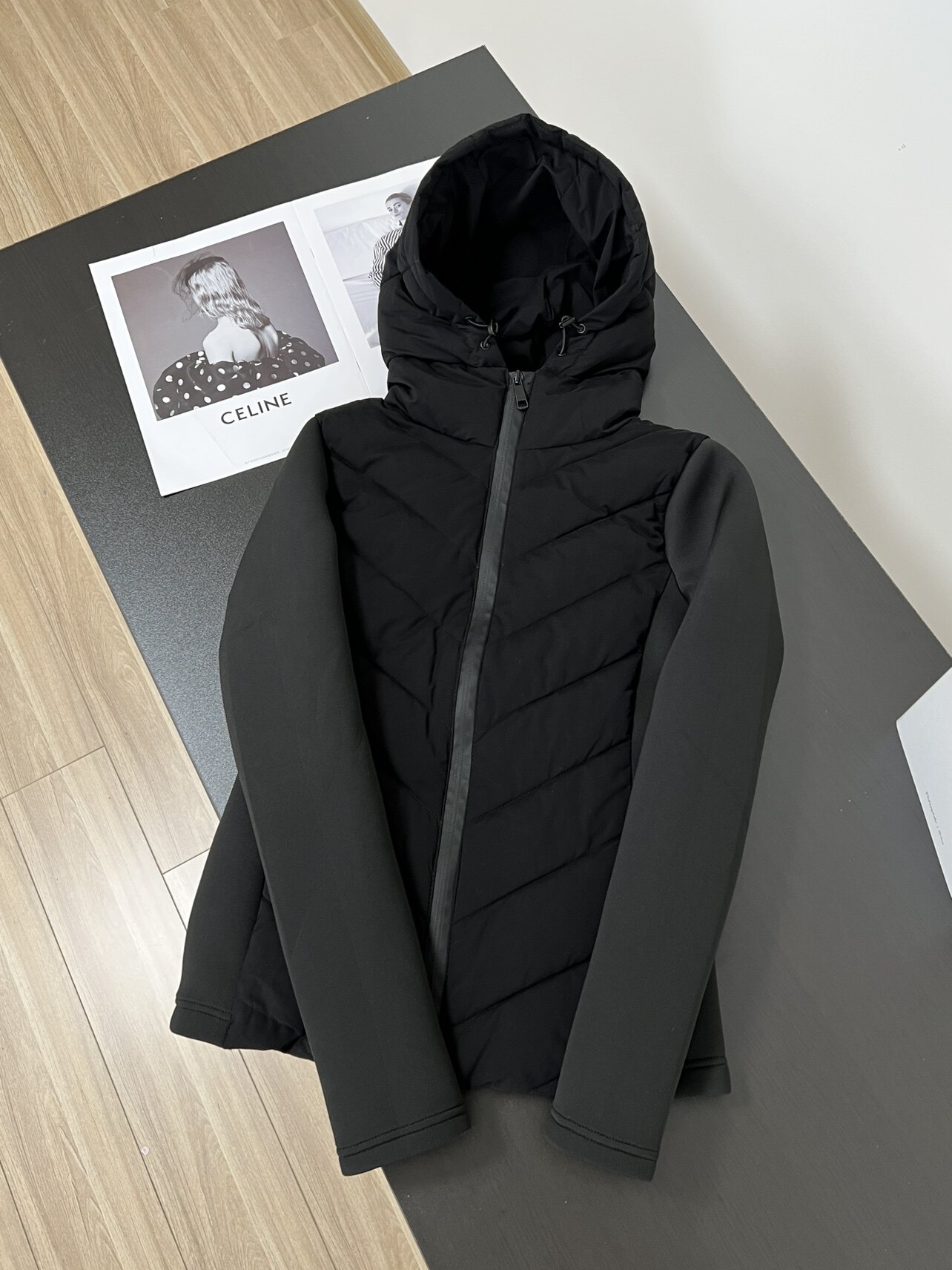 轻薄绗缝拼接长袖连帽棉服外套女