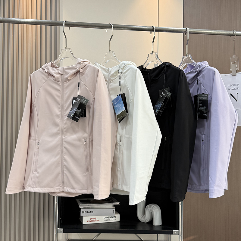 大厂订单！修身显瘦防风防水户外骑行登山服薄绒软壳冲锋衣外套女