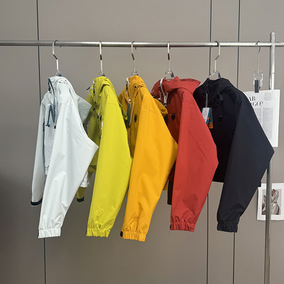 大厂订单！春季防风防水抽绳连帽短款高腰小个子冲锋衣外套夹克女