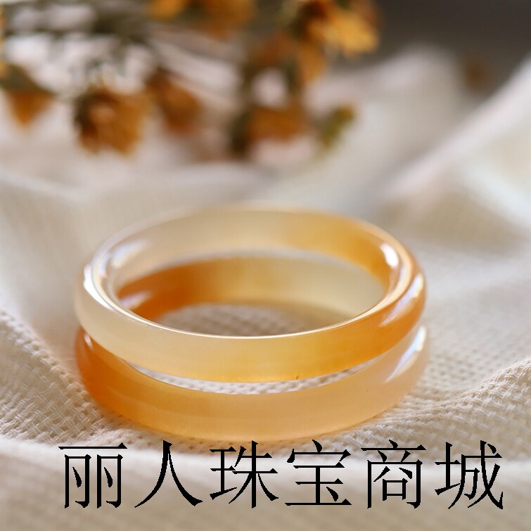 黄龙玉女款手镯且末糖色圆条和田玉镯子羊脂玉籽料金丝玉正圈镯子