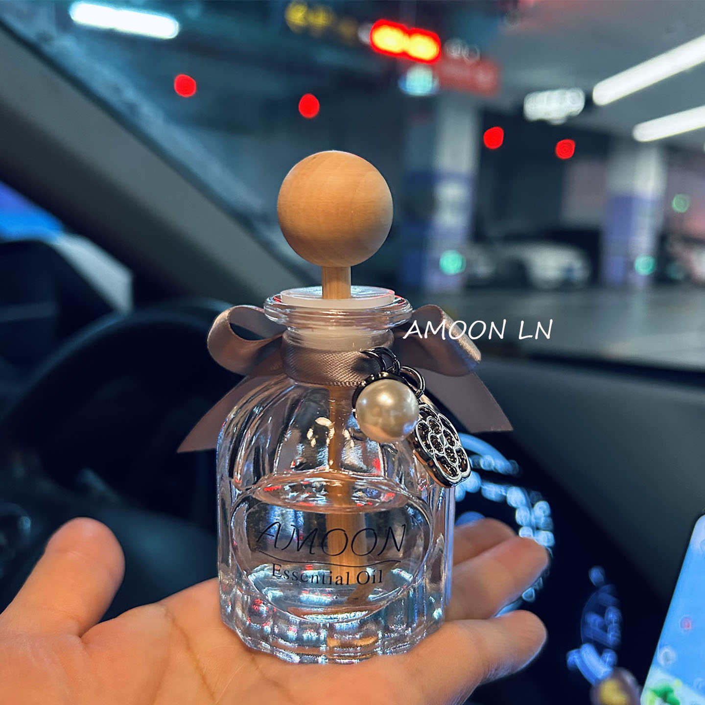 原创梦幻汽车香薰瓶摆件扩香好