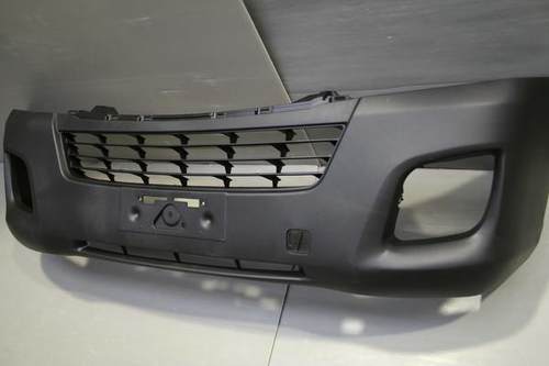适用于NISSAN日产URVAN尼桑E26NV350原装款前保险杠