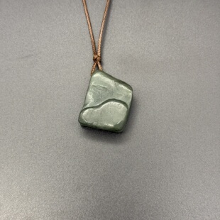 翡翠挂坠古拙吊坠毛衣链 原石随形 现代艺术手作孤品手工原创设计
