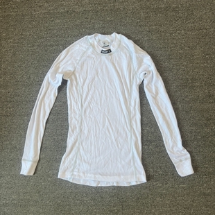 瑞典秋冬季女款圆领款运动滑雪骑车跑步功能性内衣长袖打底衫上衣