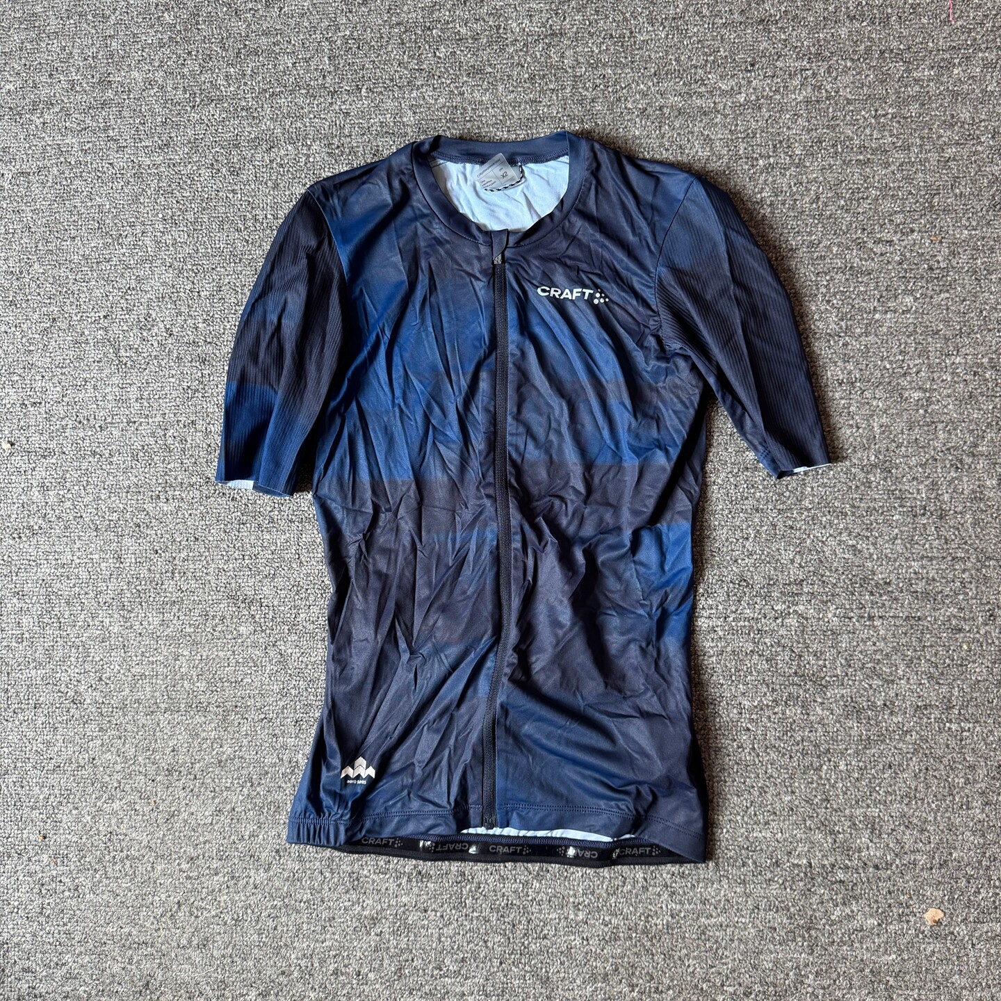 2026新品品牌瑞典运动户外骑行公路车女款短袖速干T恤训练骑行服