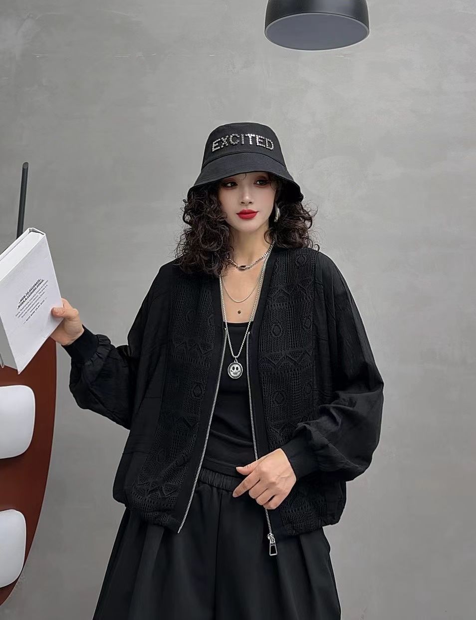 2026新款立领提花短款外套女秋季宽松蝙蝠袖休闲薄款拉链开衫上衣