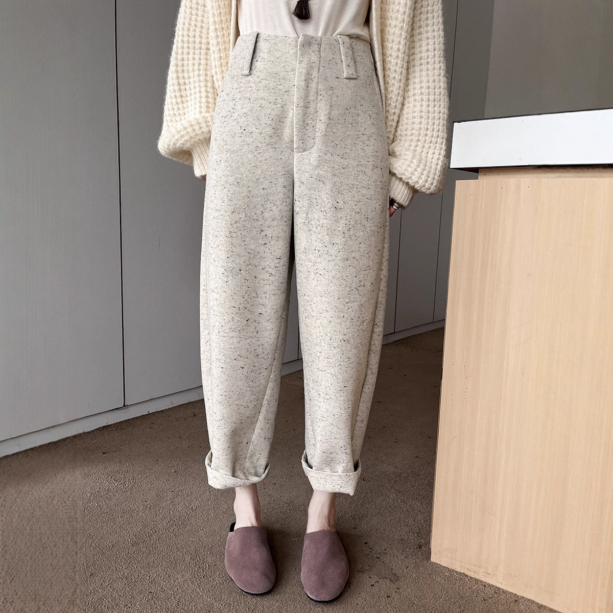 2025东大门冬季新款极简30%羊毛雪花点弧型休闲香蕉九分女裤软绵