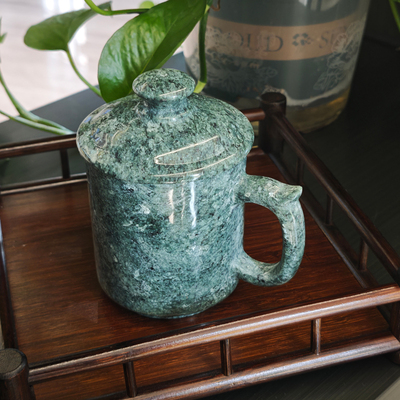 天然墨脱茶具皂石水杯办公杯绿色老料子雪花纹泡茶杯子手工制作杯