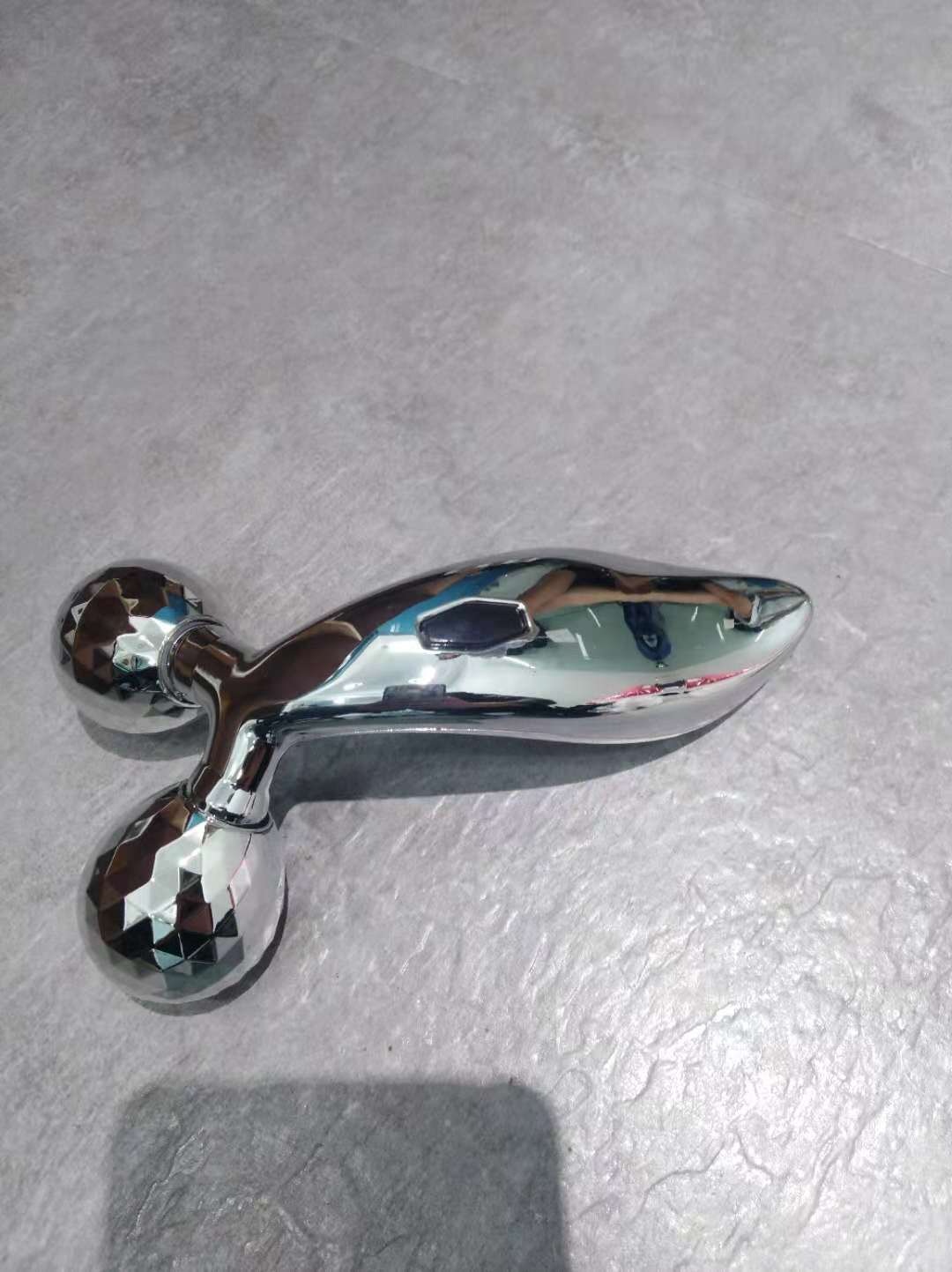 按摩仪修脸按摩大腿去脂显瘦