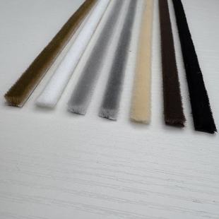 力佳隆欧特普移门毛条 衣柜推拉门窗防撞条 背胶自粘型9*5密封条