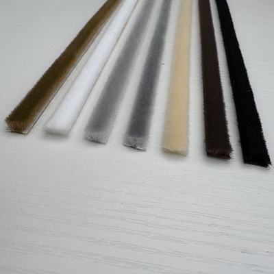 力佳隆欧特普移门毛条 衣柜推拉门窗防撞条 背胶自粘型9*5密封条