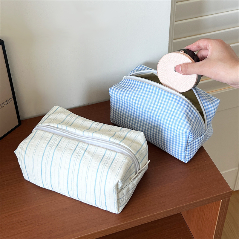 小清新ins蓝条大容量化妆包