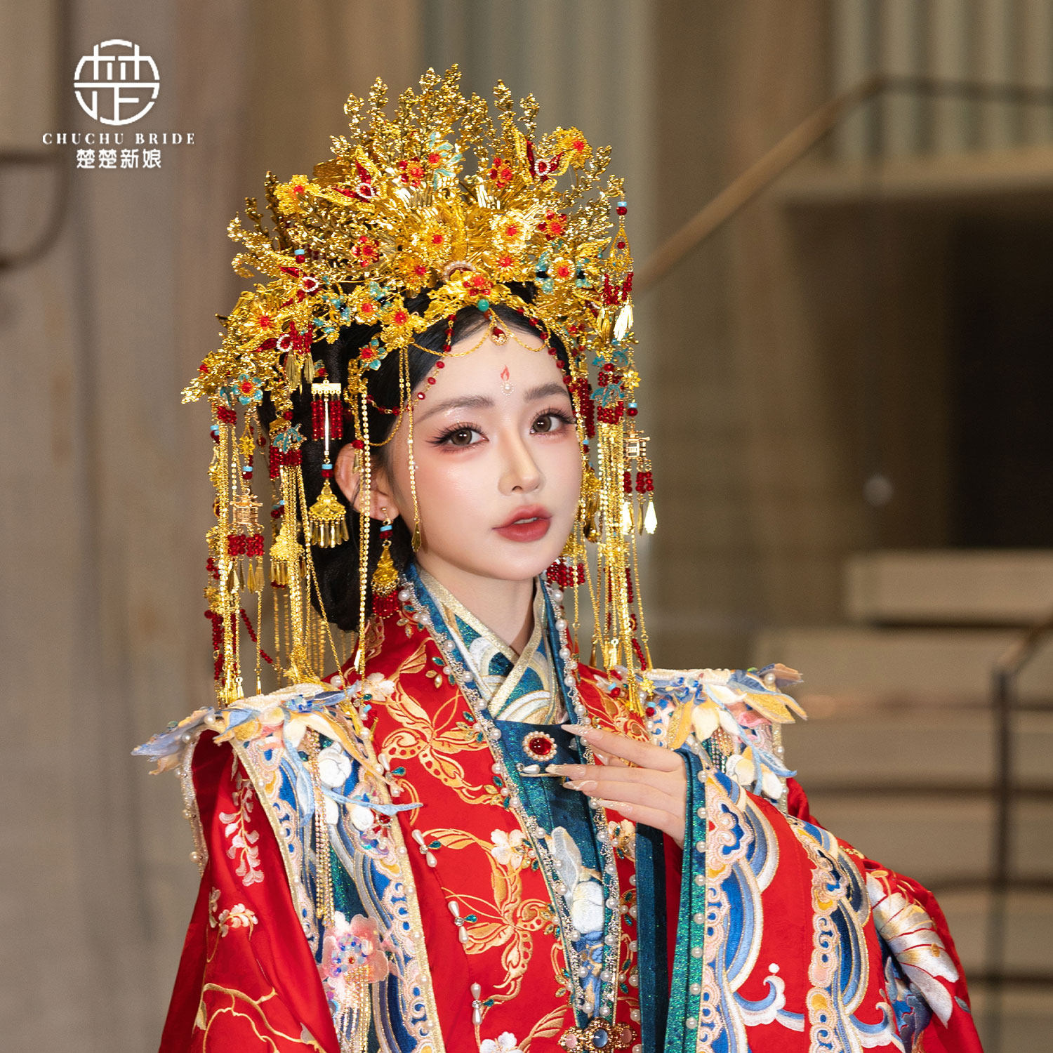 新娘婚礼发饰宫廷凤冠古装头饰复古汉服新娘大气秀禾服传统头饰品