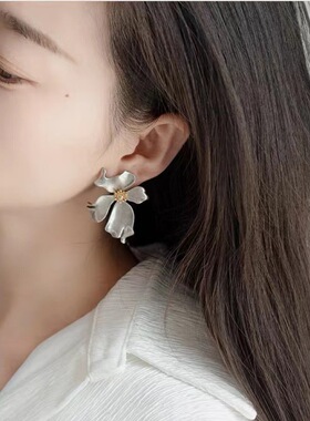 高级感复古花朵耳环金属港风小众设计vintage个性走秀款夸张耳饰