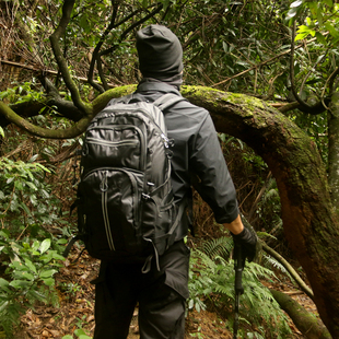男女运动双肩包防水旅游徒步爬山旅行书包 多功能登山包 户外背包