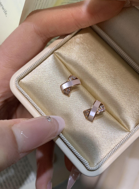 交叉白贝母镶钻耳钉女轻奢玫瑰金