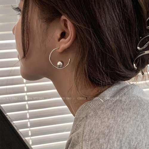 清冷大女主~气质高级感珍珠耳圈
