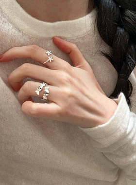 银色清冷磨砂质感蝴蝶戒指女