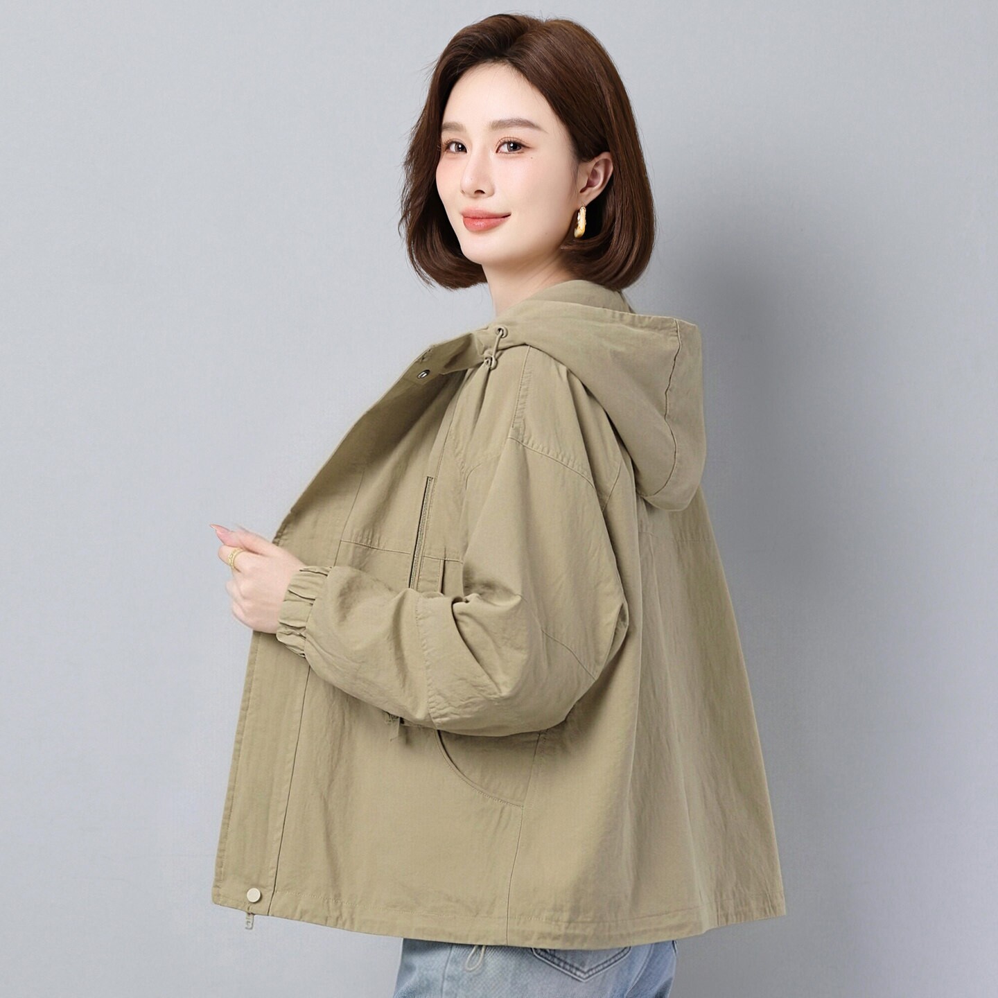 春款新款女装外套2026新款中年妈妈纯棉休闲短款百搭连帽夹克上衣