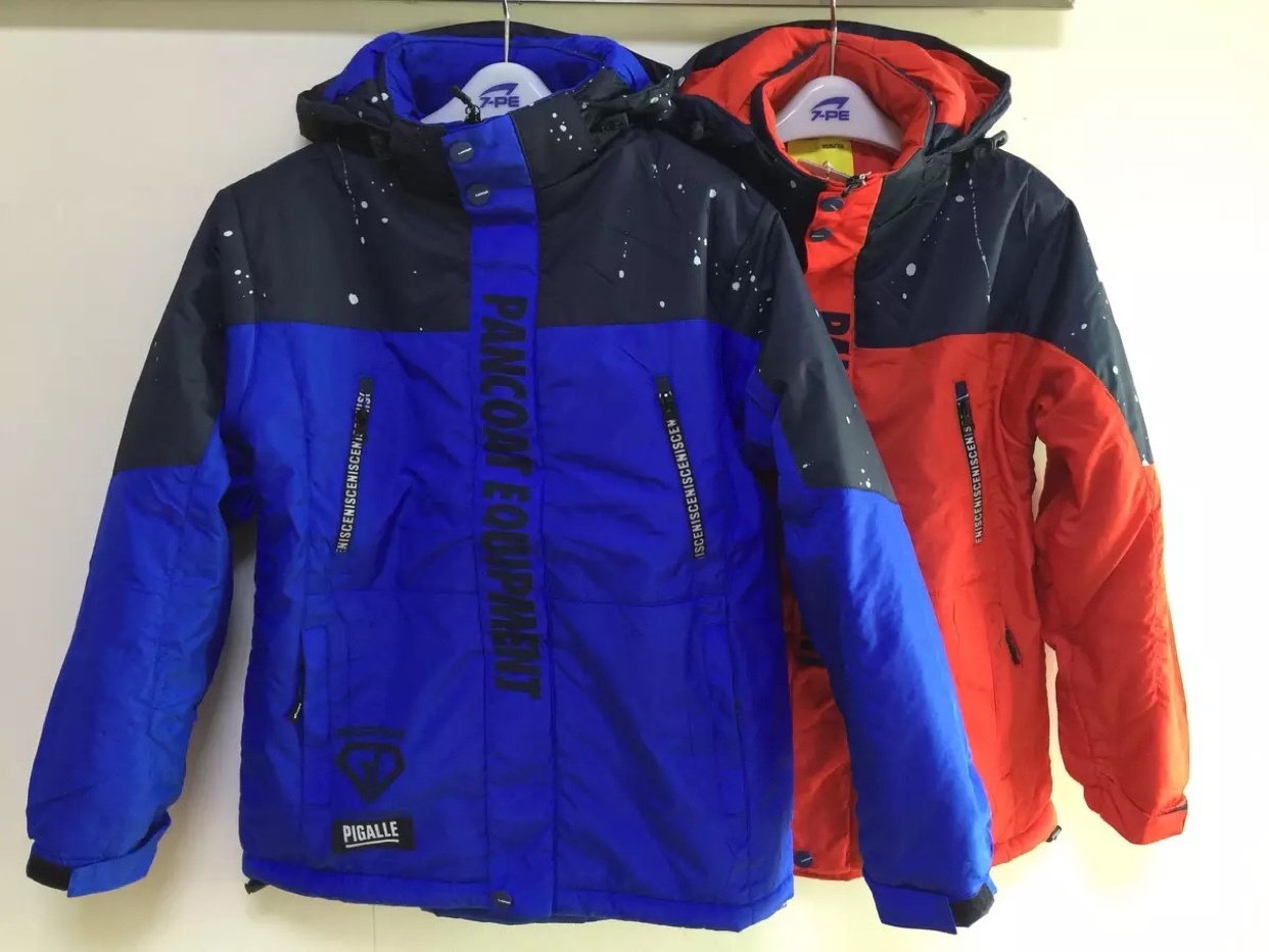 洛比亚童装8846新款冲锋衣拉链带帽风衣加厚保暖外套上衣