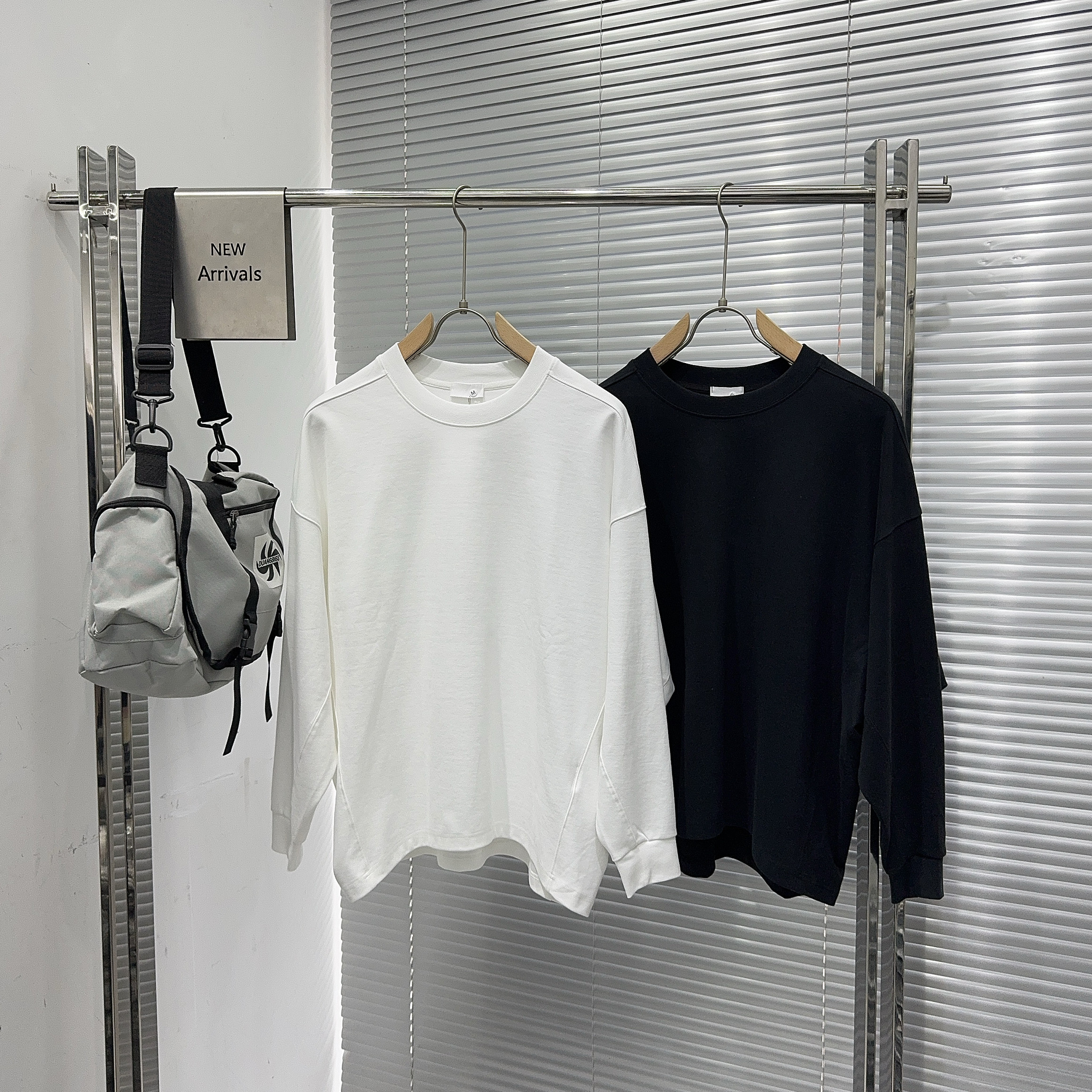 宽松大版白色纯棉长袖t恤男春秋潮牌日系男装宽松内搭打底衫上衣