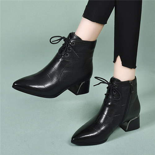 真皮粗跟短靴女系带中跟马丁靴