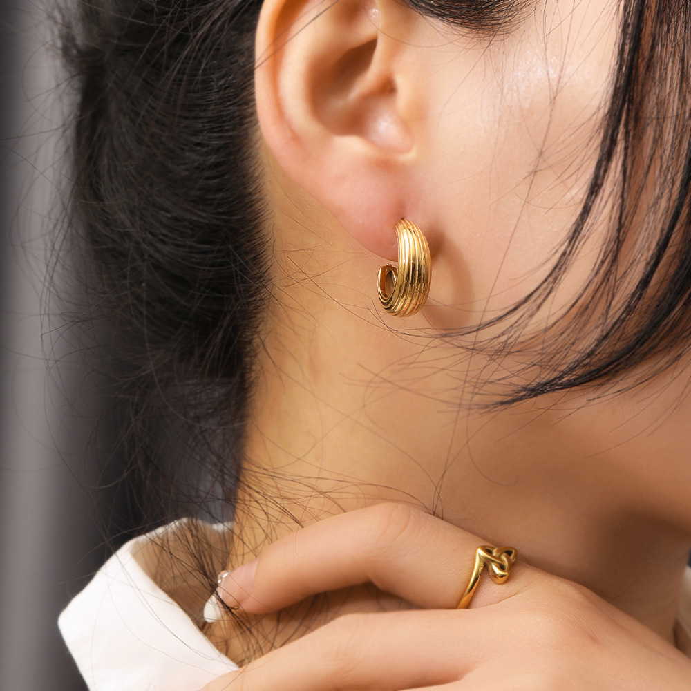 质感个性百搭钛钢镀金耳钉