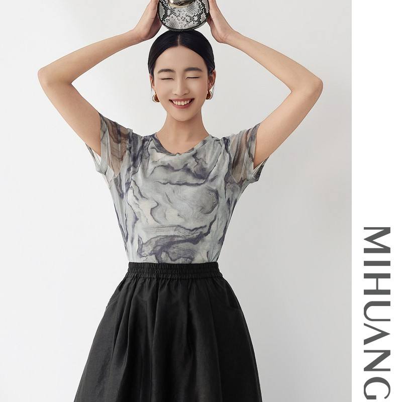 米皇春夏新款圆领短袖套头真丝女上衣时尚印花桑蚕丝针织T恤衫