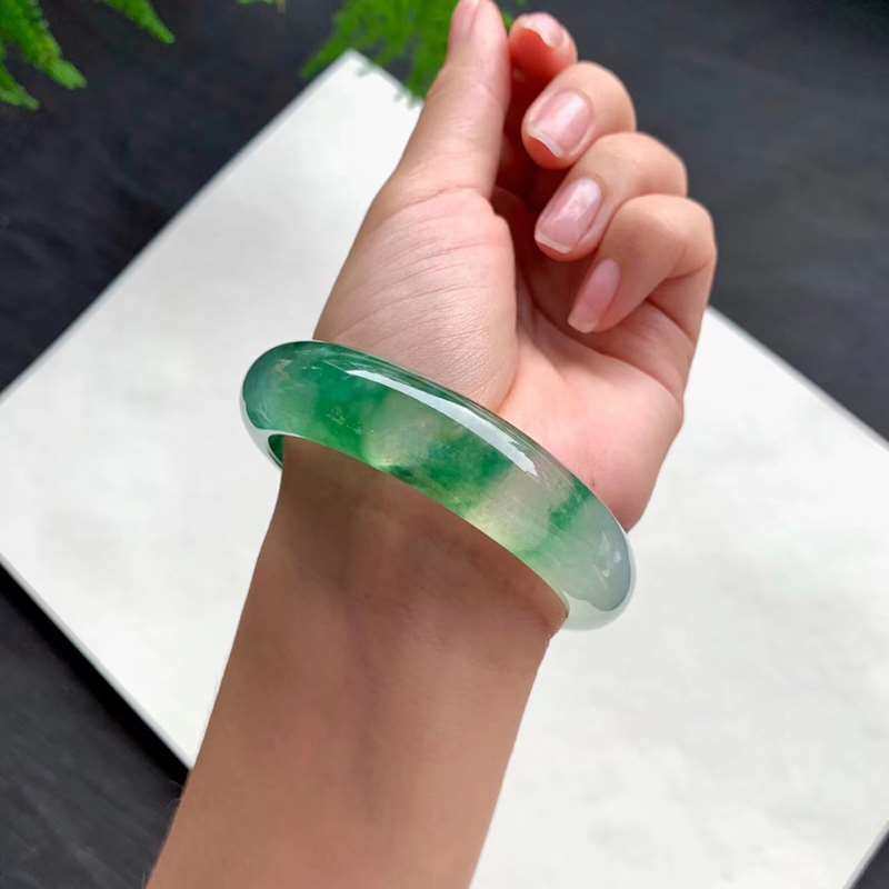 果敢翡翠 主播琪琪 直播专拍玉镯玉石手镯私人定制 私自拍下无效