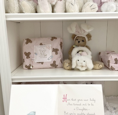 独家设计可爱粉色格子化妆包