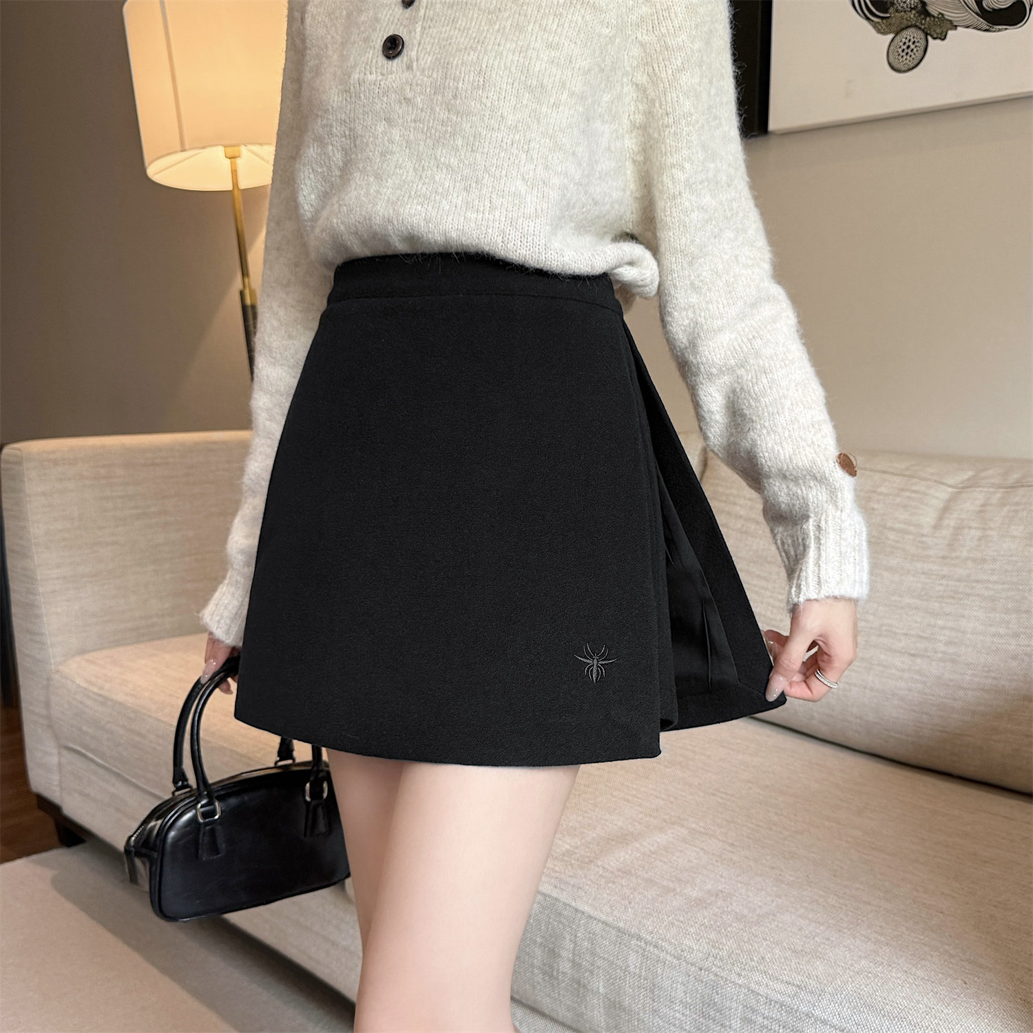 冬季刺绣小蜜蜂短裙短裤黑色灰色A字毛呢半身裙大码遮肚开叉裙裤,女装/女士精品,半身裙,淘宝优惠券,粉丝福利购,淘宝优惠卷