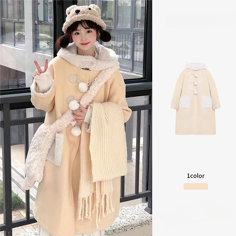 2025年秋冬甜美风小个子中长款大衣奶黄色羊羔毛牛角扣毛呢外套女