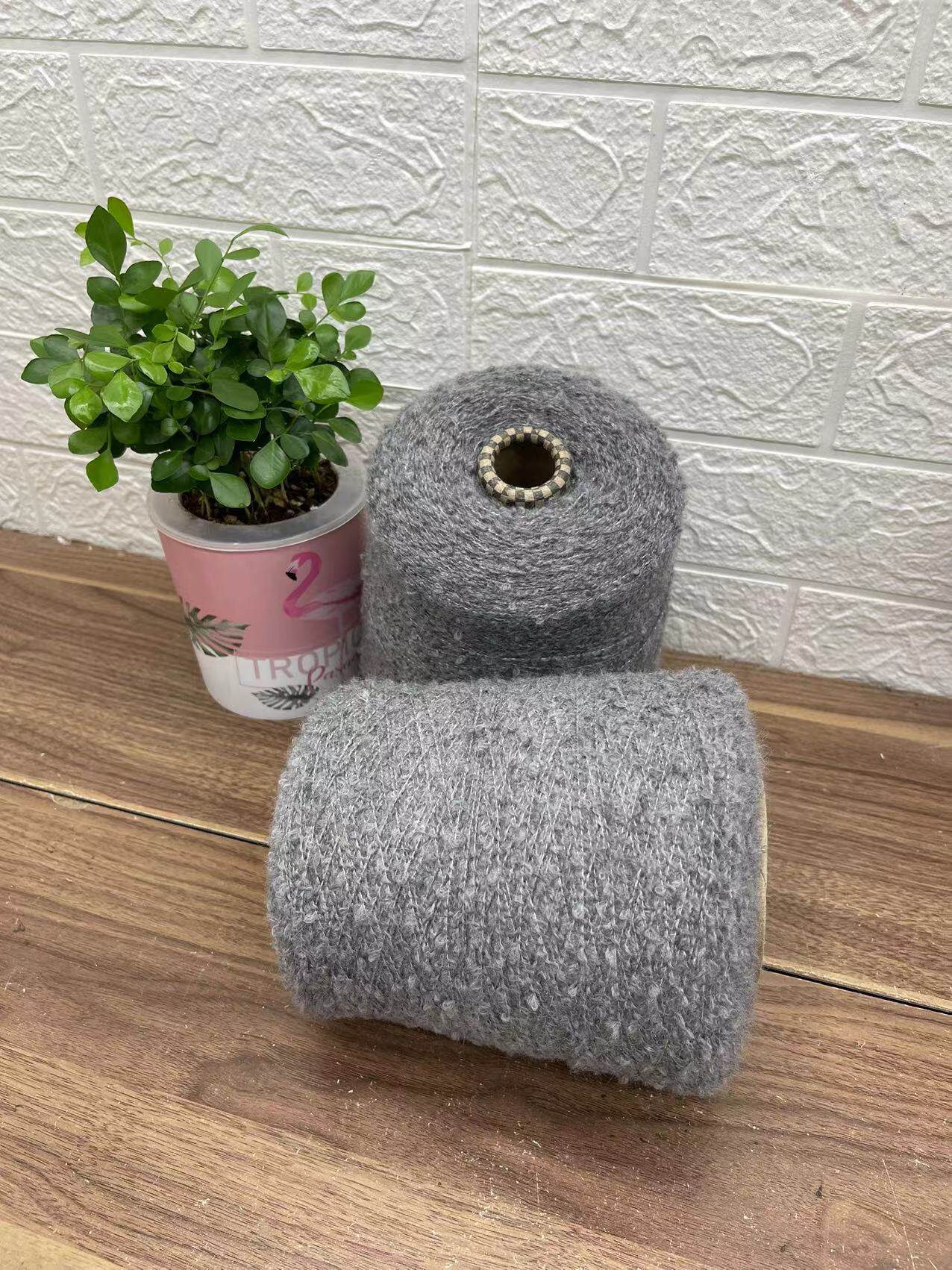 高比例牛绒圈圈毛 15%牦牛绒25%羊驼毛40%羊毛20%尼龙 标价1斤