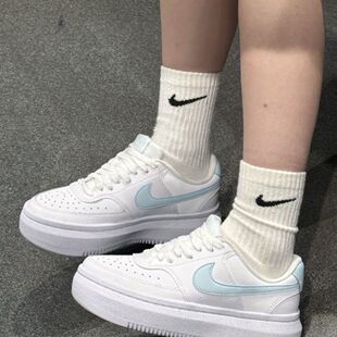 NIKE耐克日常穿搭通勤耐磨厚底低帮女款休闲板鞋DZ5394-106