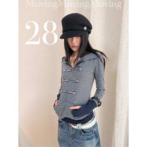 MovingMovingMoving 连帽拿破仑风复古条纹打底上衣